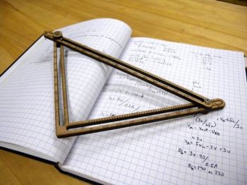 imagem do arquivo vetor para download Calculadora pitagórica