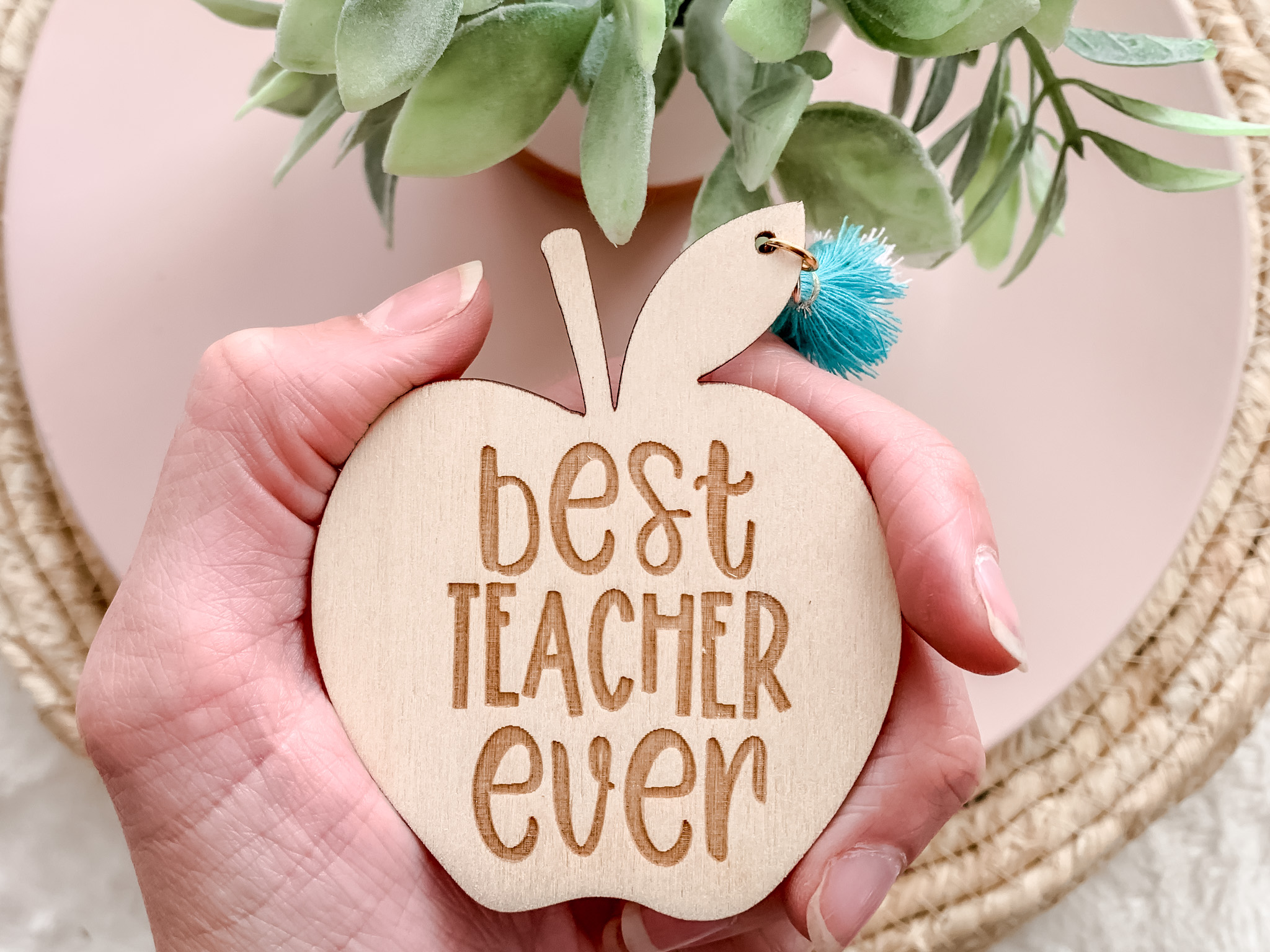 imagem do arquivo vetor para download Chaveiros personalizados para professores de Maçã