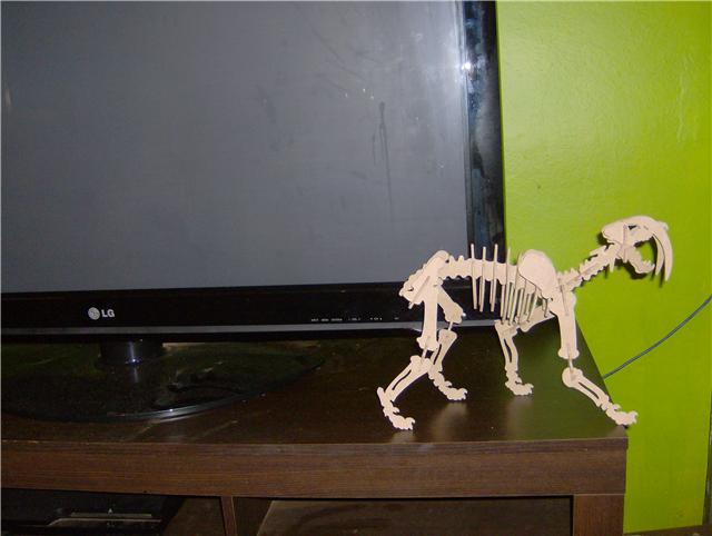 imagem do arquivo vetor para download Dente de sabre 3D