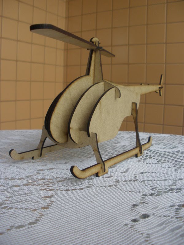 imagem do arquivo vetor para download Helicóptero de MDF