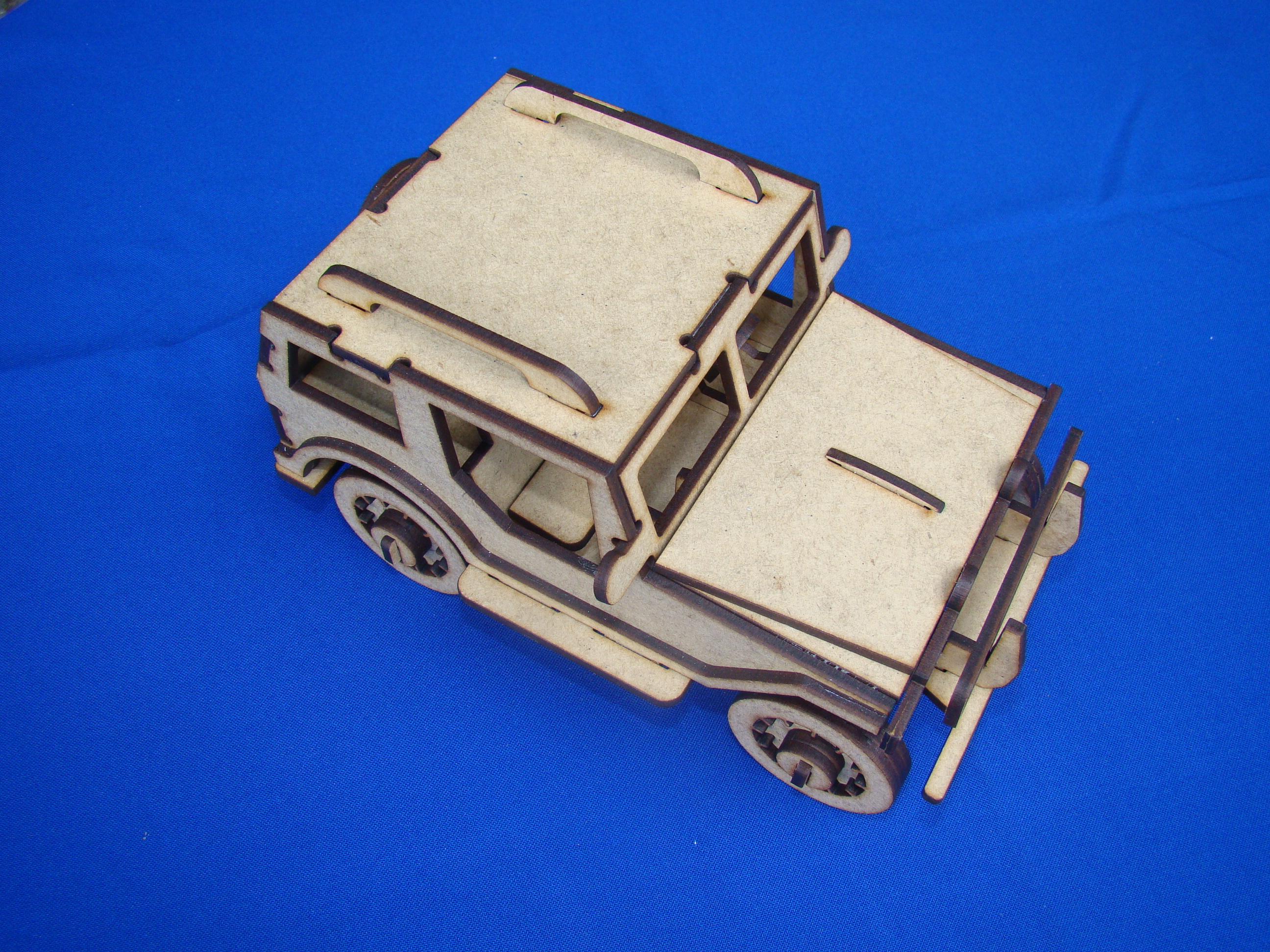 imagem do arquivo vetor para download Jeep em miniatura