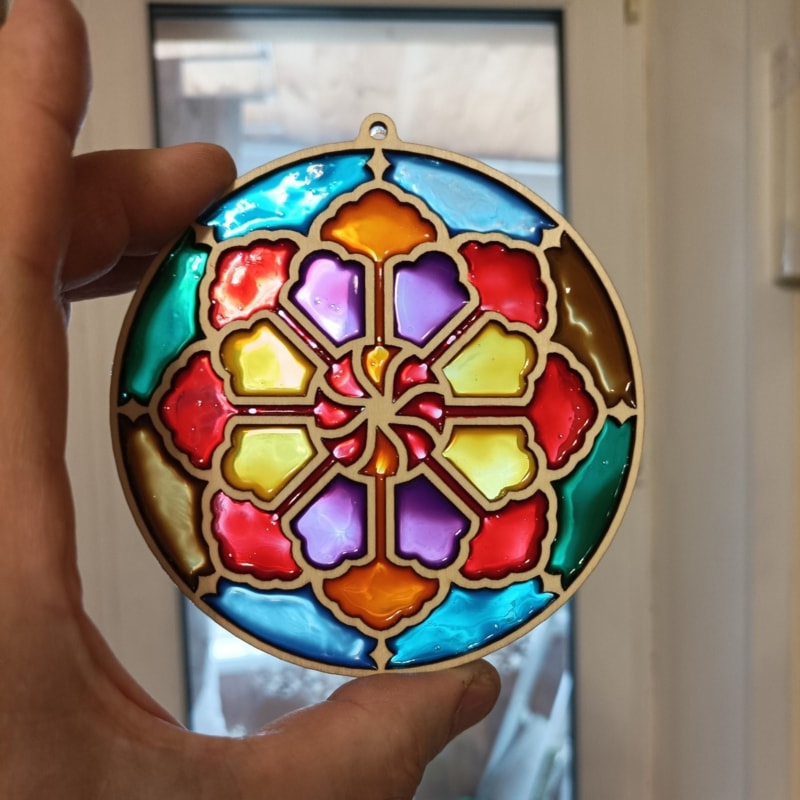 imagem do arquivo vetor para download Modelo de mandala de madeira colorido