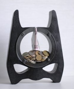 imagem do arquivo vetor para download Modelo de um cofrinho temático do Batman