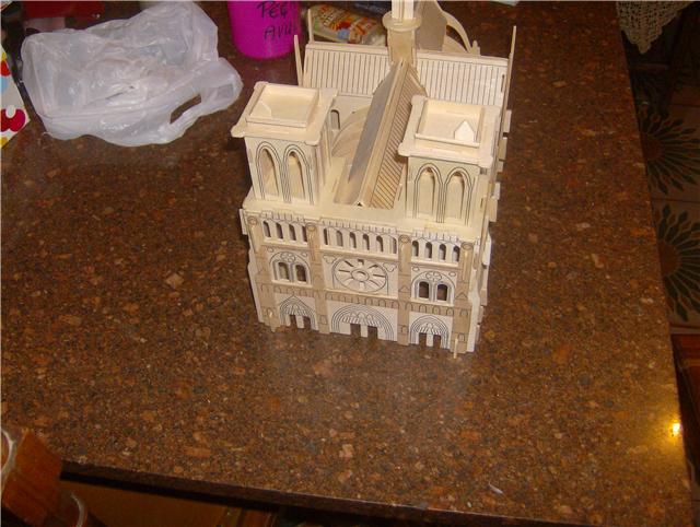 imagem do arquivo vetor para download Notredame