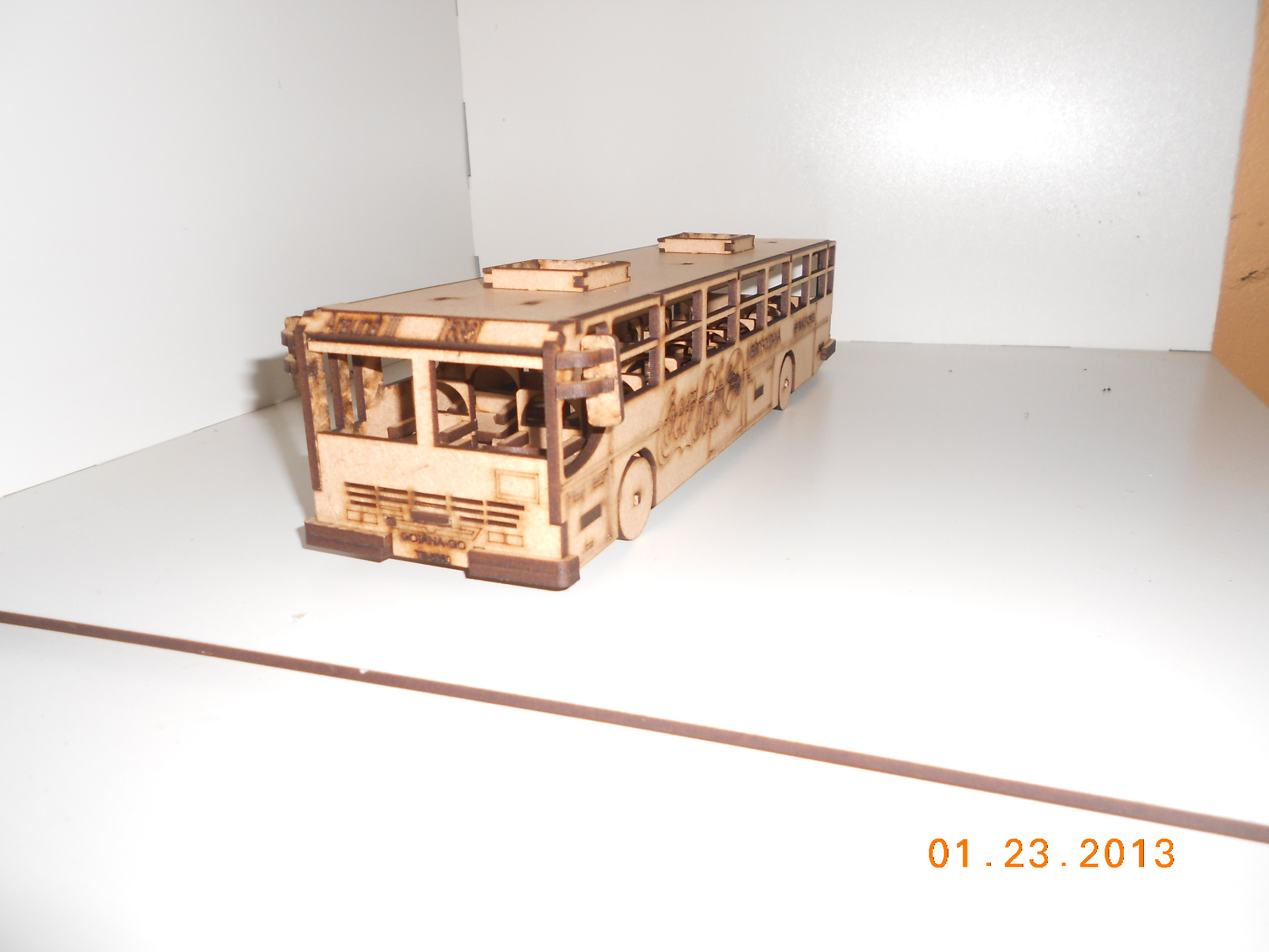 imagem do arquivo vetor para download Ônibus em miniatura