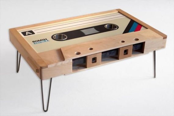 imagem do arquivo vetor para download Banco de Mesa de Café em Formato de Fita Cassete