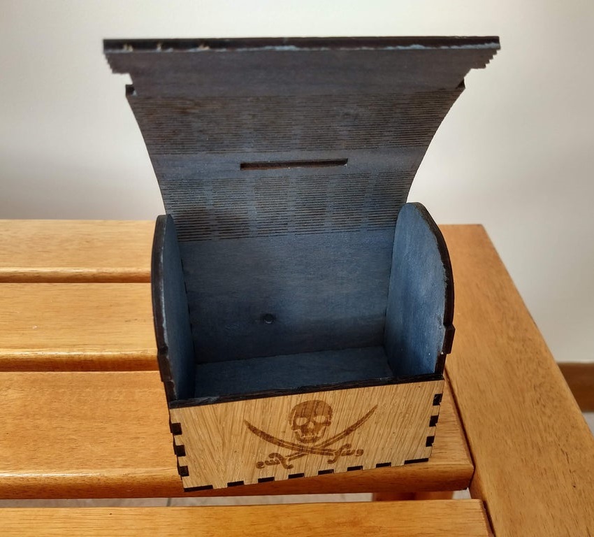imagem do arquivo vetor para download Bau do tesouro pirata de corte a laser 