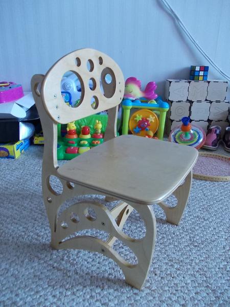 imagem do arquivo vetor para download Cadeira infantil 2