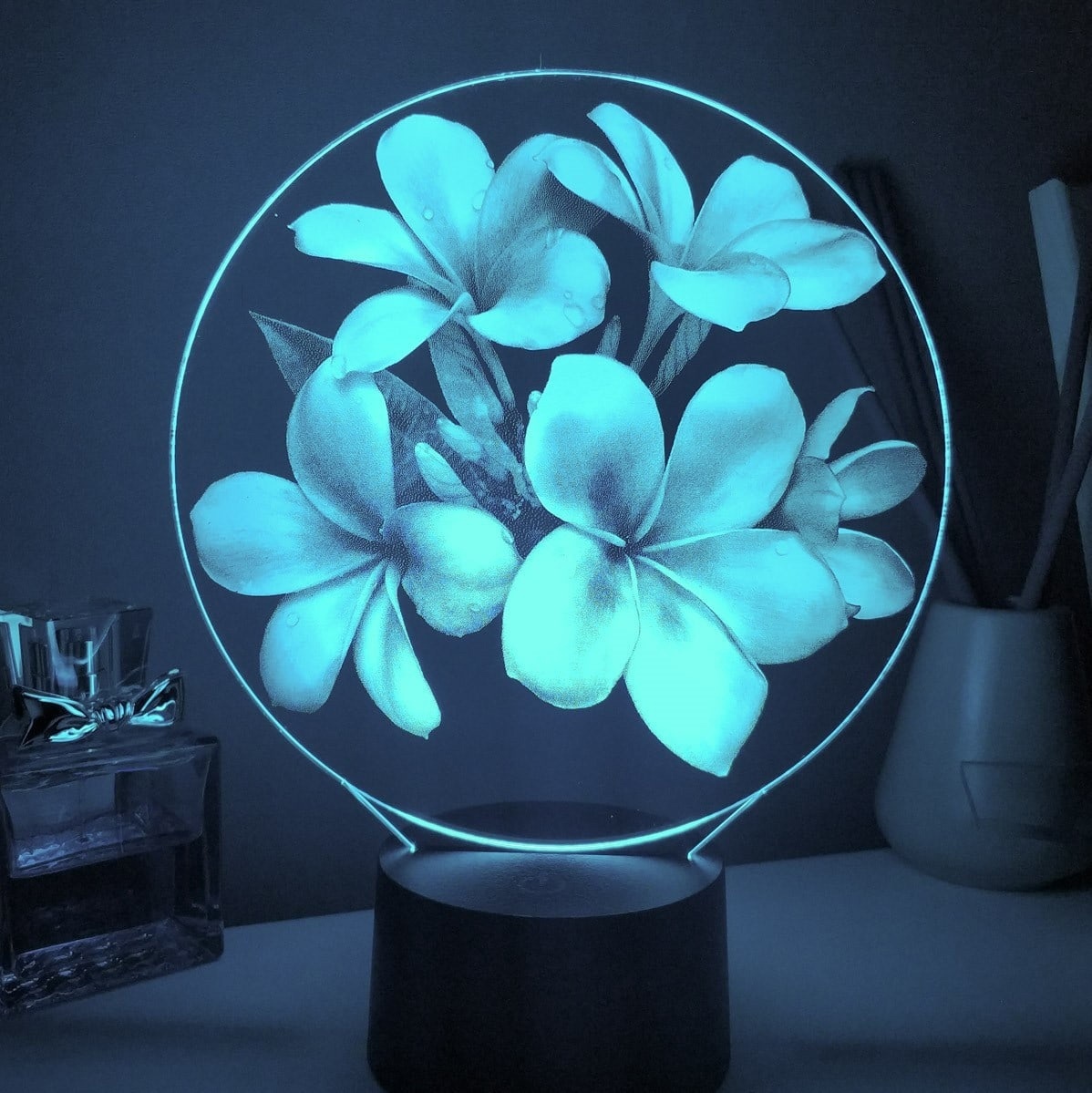 imagem do arquivo vetor para download Lâmpada de Flor com LED