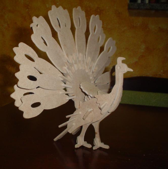 imagem do arquivo vetor para download Pavão 3D