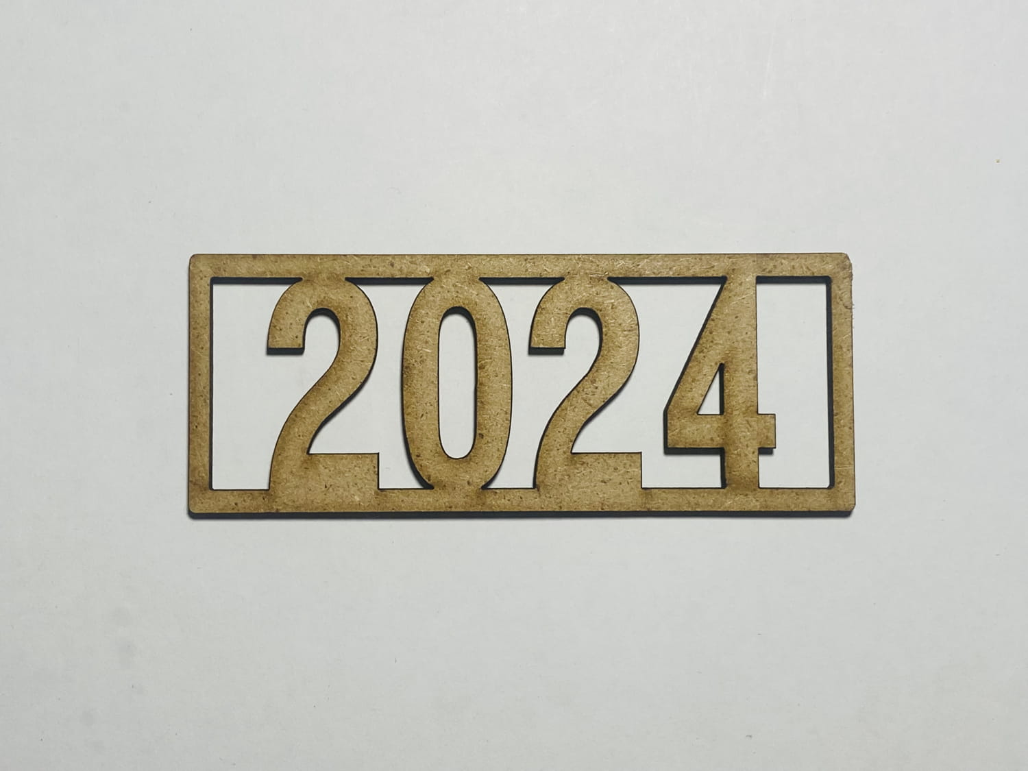 imagem do arquivo vetor para download Placa de Formatura 2024 em Madeira