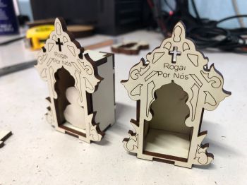 imagem do arquivo vetor para download Capelinha 8cm mdf